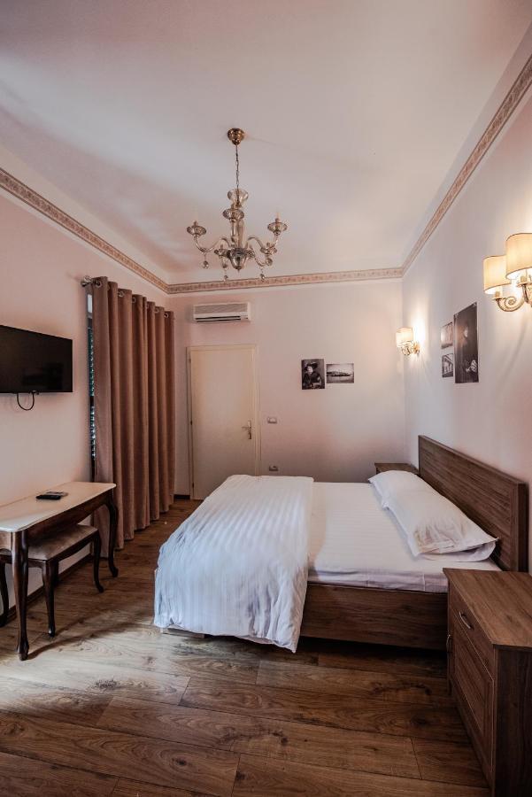 Hotel Loredano Shkodër Extérieur photo